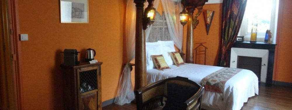 Chateau De La Frogerie Bed & Breakfast Maulevrier Bagian luar foto