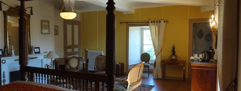 Chateau De La Frogerie Bed & Breakfast Maulevrier Bagian luar foto