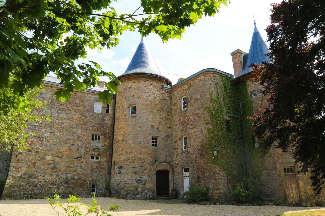 Chateau De La Frogerie Bed & Breakfast Maulevrier Bagian luar foto