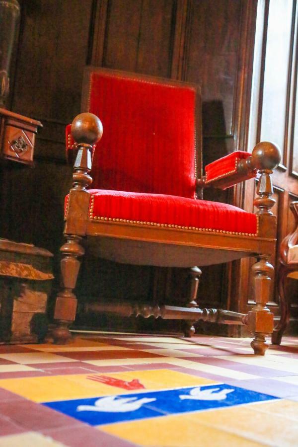 Chateau De La Frogerie Maulevrier Bagian luar foto