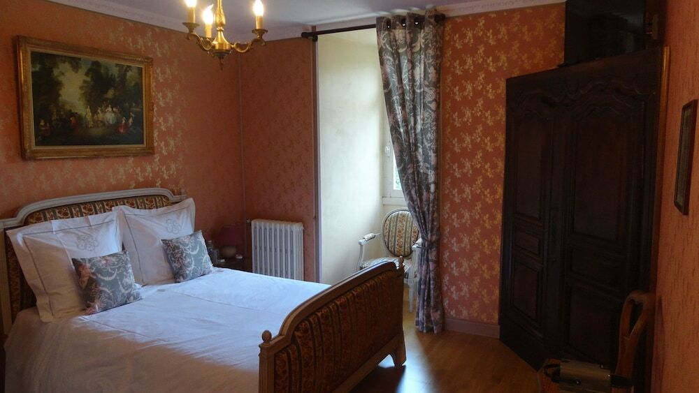 Chateau De La Frogerie Bed & Breakfast Maulevrier Bagian luar foto